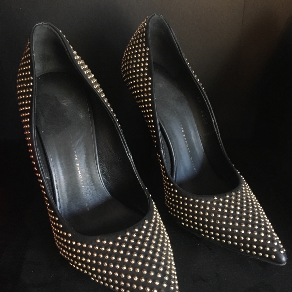 Giuseppe Zanotti- Ester 110 - Picture 5 of 5